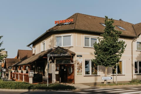 Property building, Facade/entrance