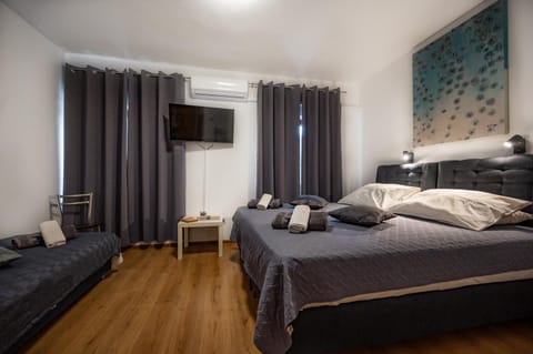 Rooms with free parking Bed and Breakfast in Pula