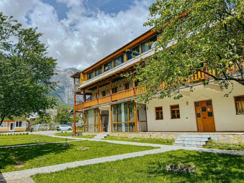 Logu i Harushave Farm Stay in Montenegro