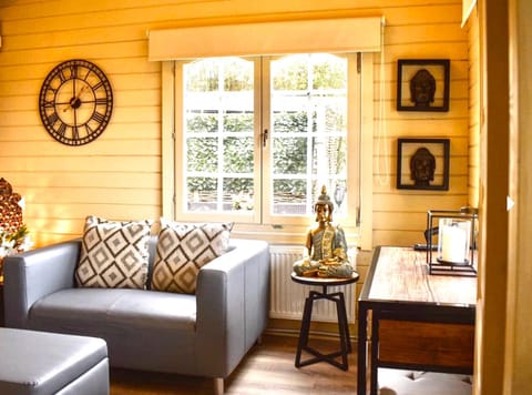 The Retreat Log Cabin Cabin in Babergh District