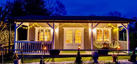 The Retreat Log Cabin Cabin in Babergh District
