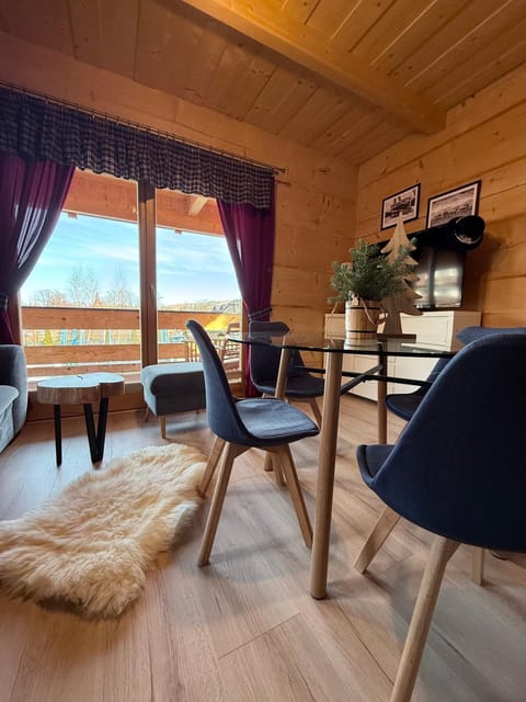 Natural landscape, View (from property/room), Balcony/Terrace, Living room, Seating area