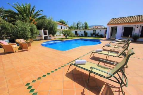 BBQ facilities, Swimming pool