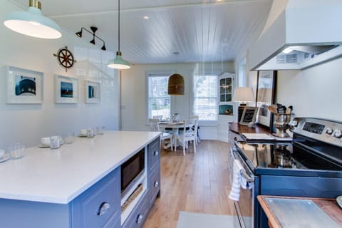 The Lighthouse at Starfish Cove House in Newport