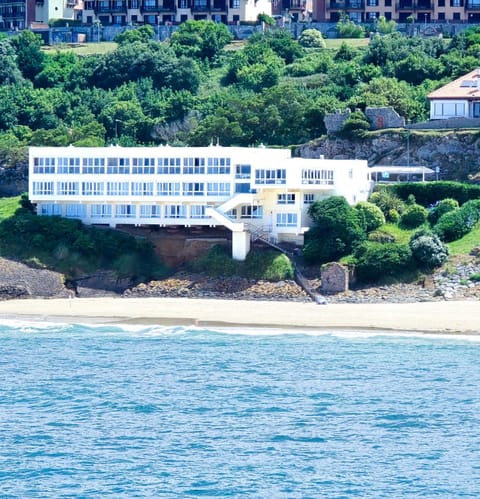 Property building, Beach, Sea view