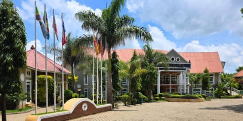 Property building, Garden