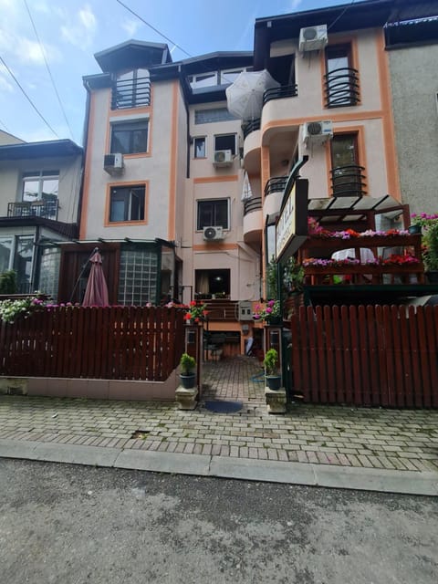 Property building, Street view