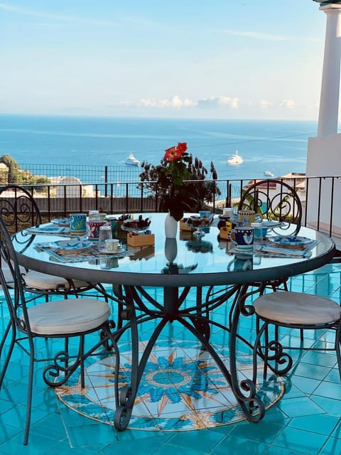 Balcony/Terrace, Food, Sea view