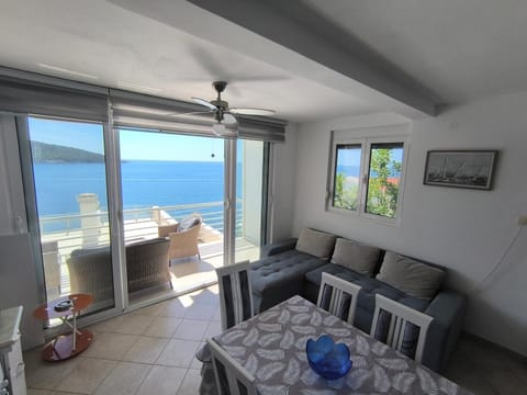 Seaside Apartment Kruce Apartment in Ulcinj Municipality