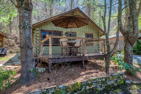 stayNantahala - Smoky Mountain Cabins and Luxury Yurts Cabin in Nantahala Lake