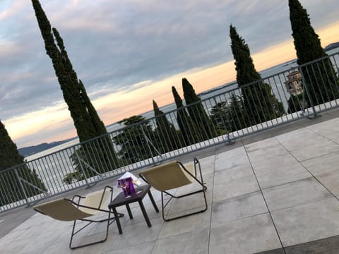 Solarium, Balcony/Terrace, Lake view