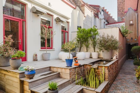 Inner courtyard view