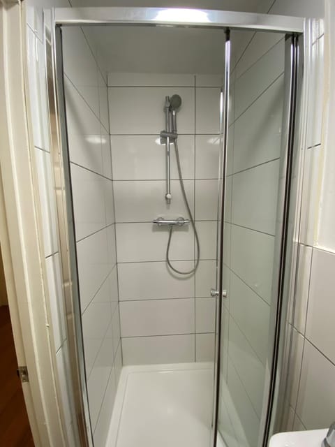 Contractors Guest House Bed and Breakfast in High Wycombe