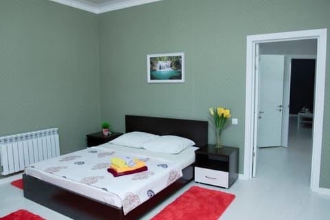 Bedroom, bunk bed