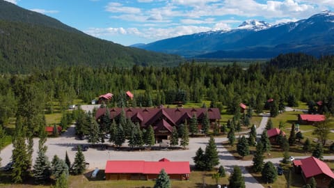 Property building, Bird's eye view, View (from property/room), Mountain view, Area and facilities