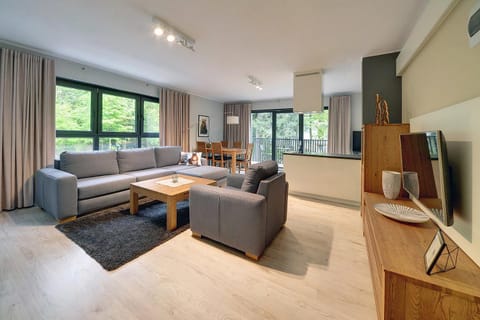 TV and multimedia, Seating area
