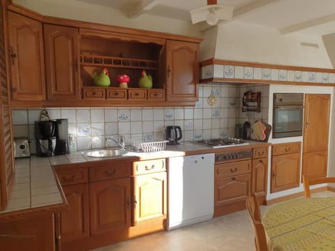 Sur la Rive Vierre House in Wallonia, Belgium