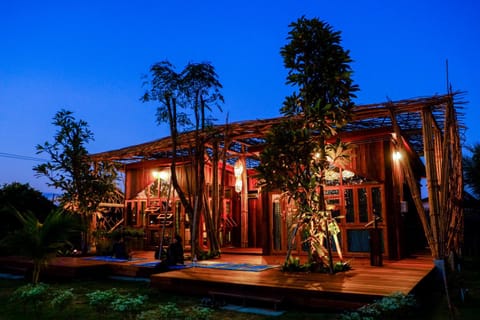 Night, Balcony/Terrace
