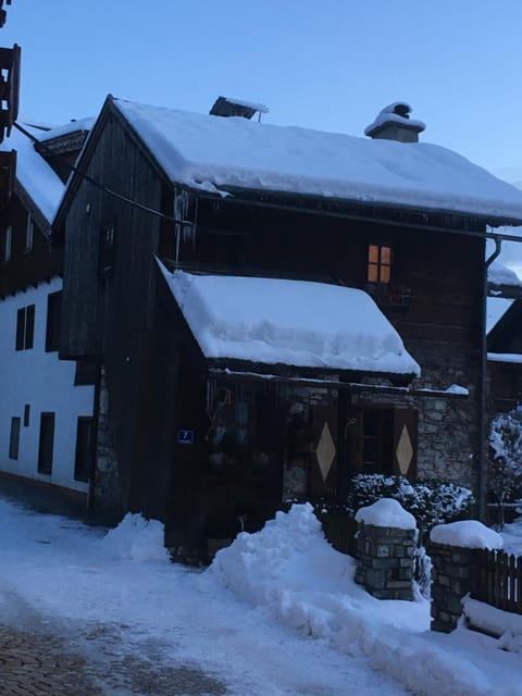 Property building, Winter