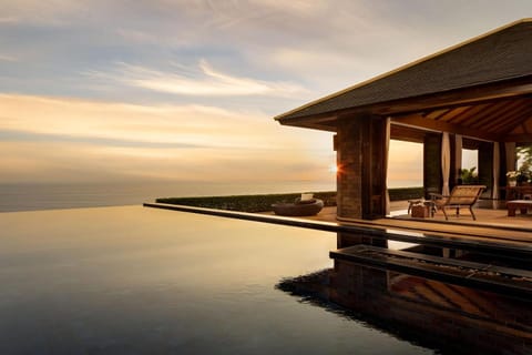 Balcony/Terrace, Swimming pool, Sunset
