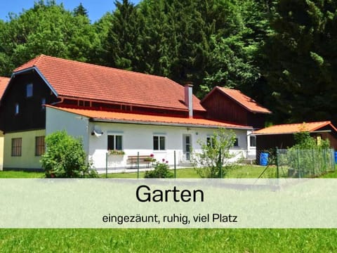 Property building, Day, Garden, Garden view
