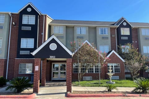Property building, On site