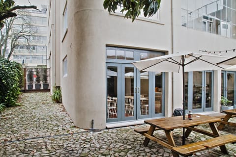 Property building, Patio, BBQ facilities, Balcony/Terrace, On site