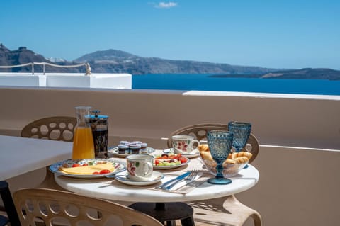 Day, Natural landscape, View (from property/room), Food, Breakfast