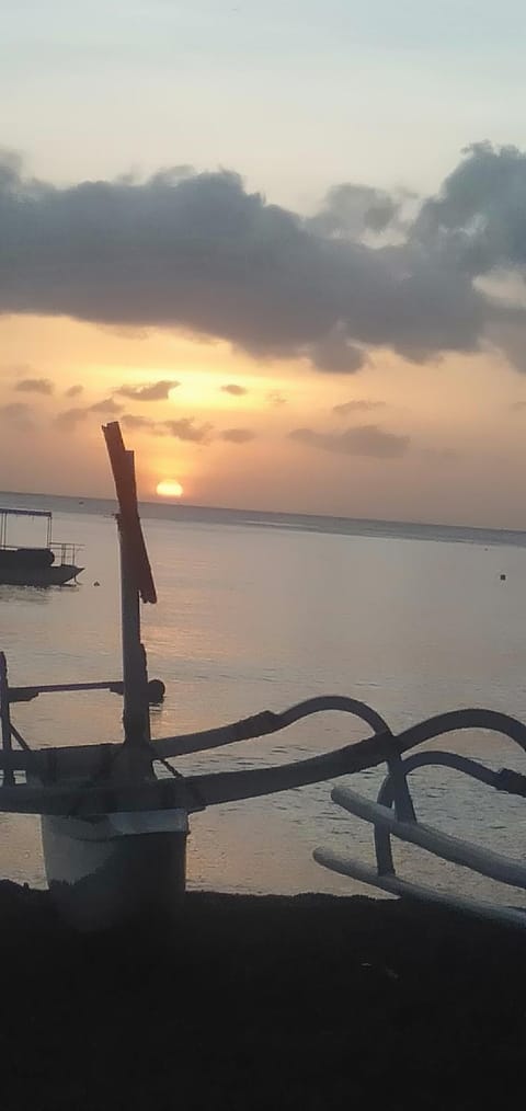 Teman Teman Bungalows 1 Bed and Breakfast in Abang