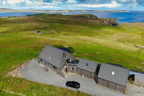 Property building, Bird's eye view, View (from property/room)