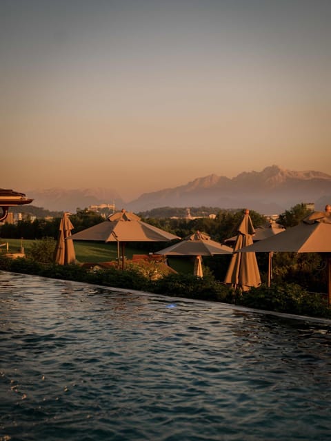 Nearby landmark, Natural landscape, Mountain view, Pool view, Swimming pool, Swimming pool, Sunset, sunbed