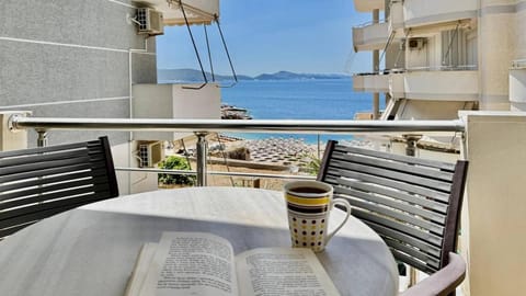 Patio, Day, Natural landscape, View (from property/room), Balcony/Terrace, Seating area, Dining area, Sea view