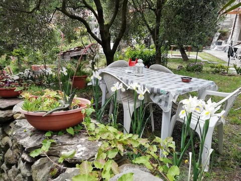 Mare, Monti e...Cinque Terre Apartment in Province of Massa and Carrara