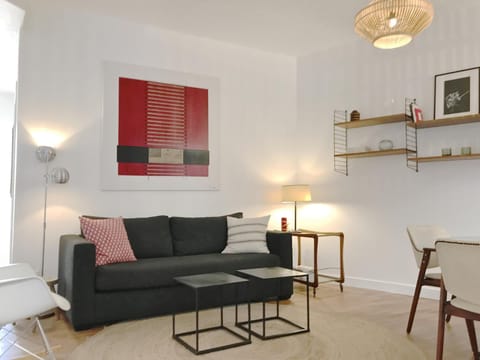 Communal lounge/ TV room, Living room