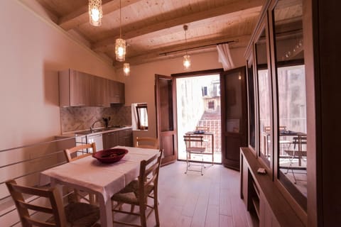 Balcony/Terrace, Dining area