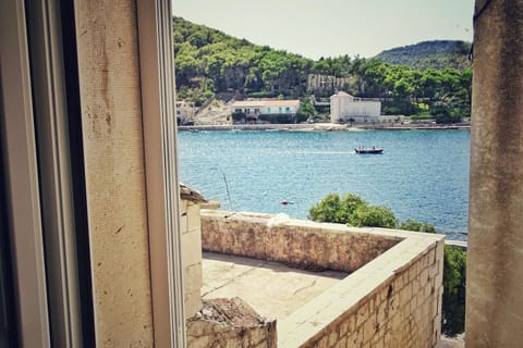 Natural landscape, Mountain view, Sea view