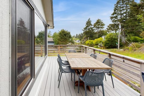 Sand to Forest House in Rockaway Beach