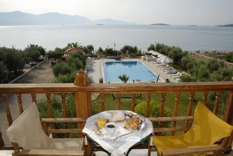 View (from property/room), Balcony/Terrace
