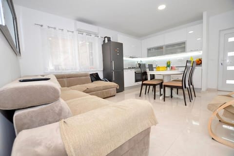 Apartments Valentino Apartment in Dubrovnik-Neretva County