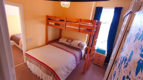 Photo of the whole room, Bedroom, bunk bed