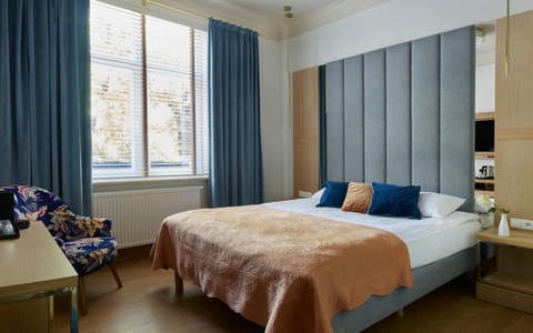 Bed, View (from property/room), Photo of the whole room