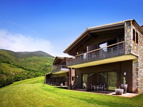 Facade/entrance, Off site, Garden view, Landmark view, Mountain view, River view