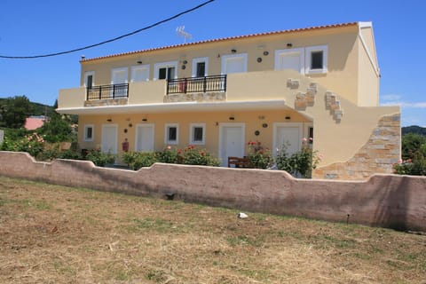 Kosmos Hotel Apartment hotel in Corfu, Greece