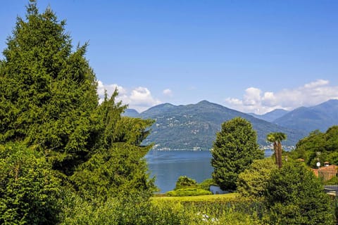 Lake view, Mountain view