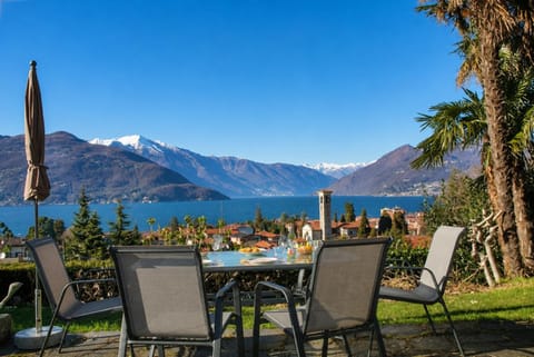 Garden, Garden view, Lake view, Mountain view
