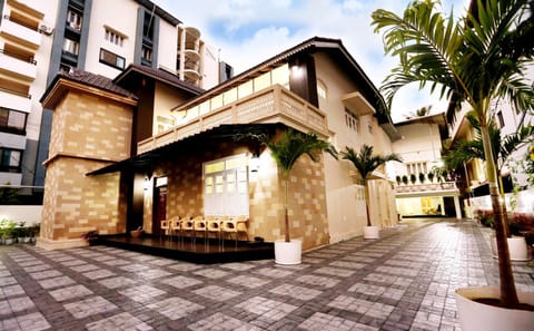 Property building, Facade/entrance