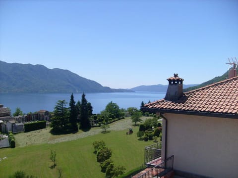 Property building, Garden view, Lake view, Mountain view