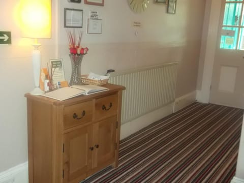 Ashfield Guest House Bed and Breakfast in Torquay