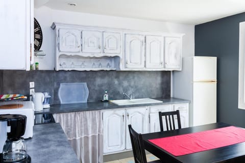 Staff, Staff, Staff, Communal lounge/ TV room, Day, People, People, Summer, Kitchen or kitchenette, Living room, Lounge or bar, Decorative detail, Decorative detail, Seating area, Dining area, On site, Guests, Guests, Guests, Street view, Street view, children, children, children, young children, young children, young children, older children, older children, older children, group of guests, group of guests, group of guests, Family, Family, Family