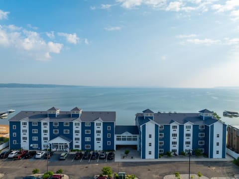 Property building, Bird's eye view, Parking